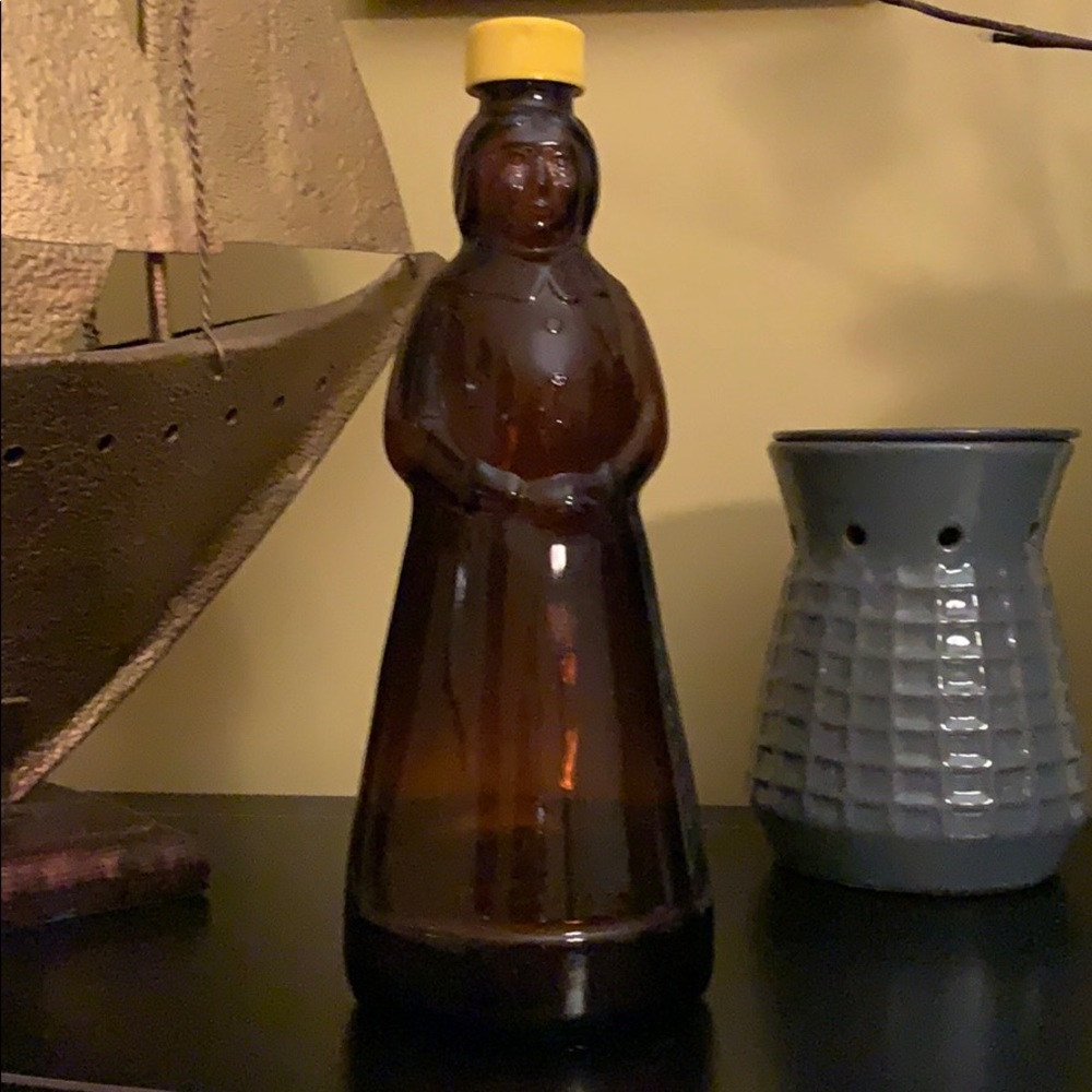Mrs. Butterworth's Syrup Glass Bottle 24 oz - Picture 1 of 4